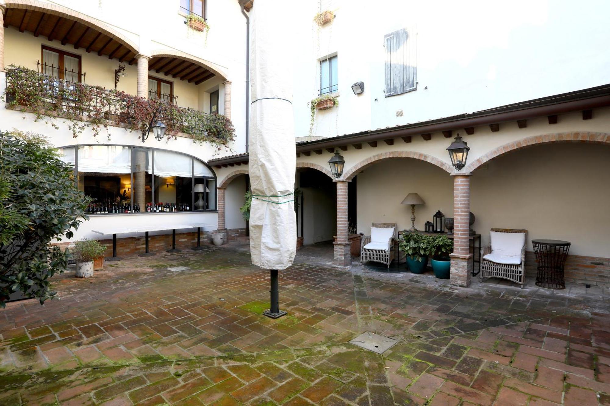 Locanda Stella D'Oro Soragna Exterior photo